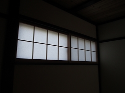 �a���B003